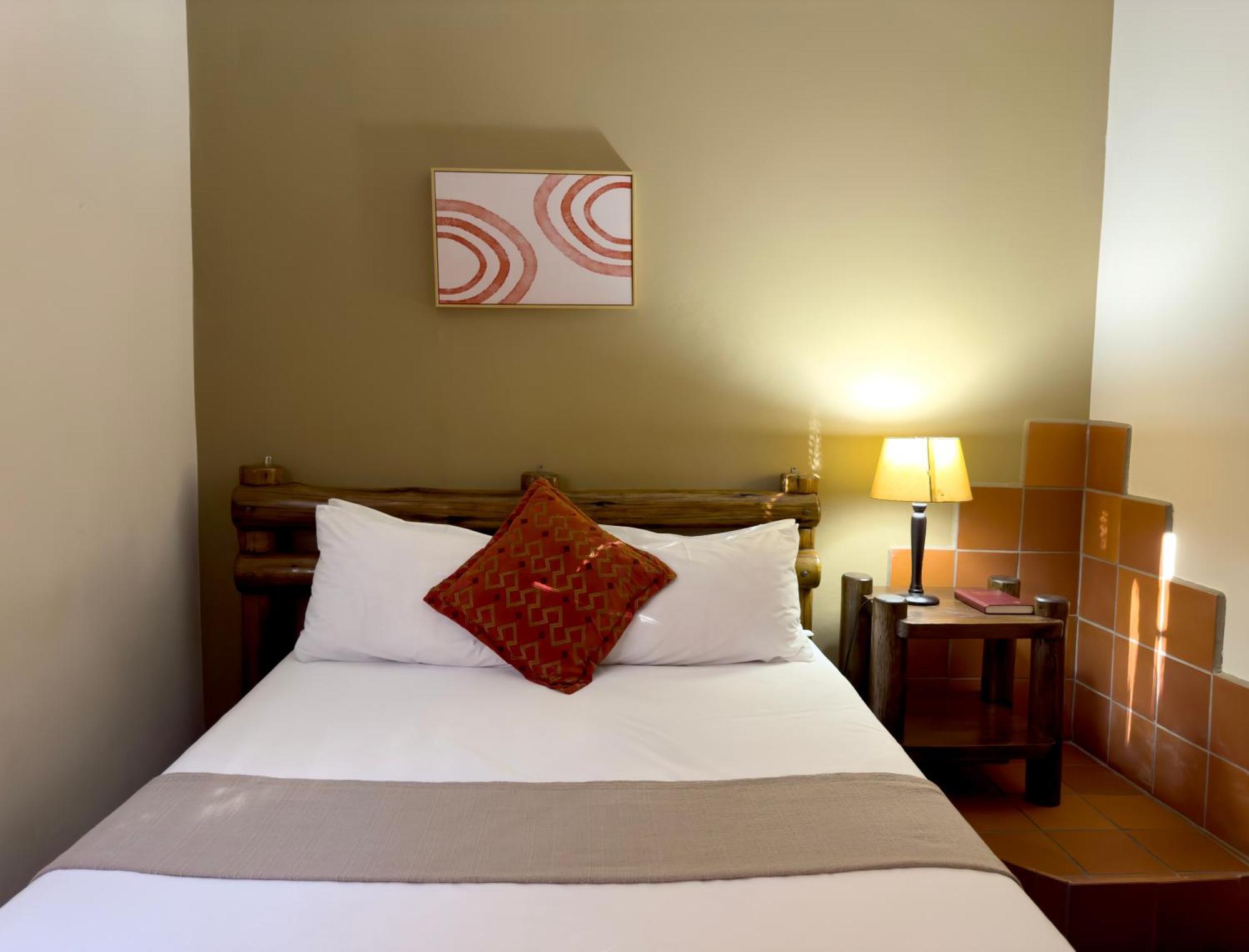 Centurion Guest House And Lodge Ngoại thất bức ảnh