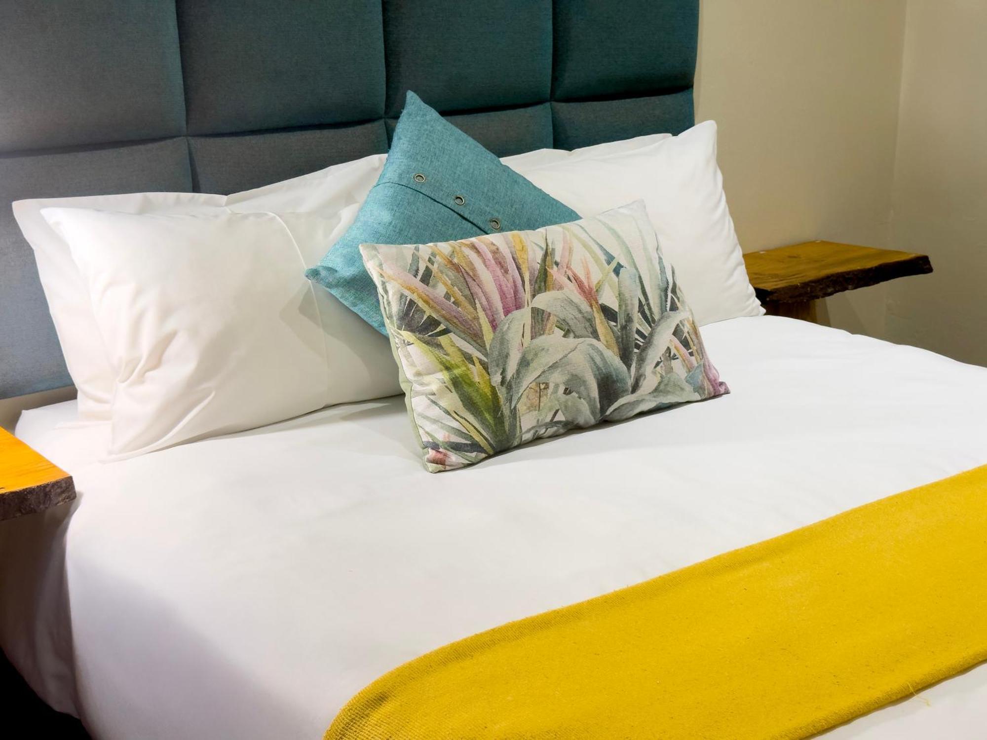 Centurion Guest House And Lodge Ngoại thất bức ảnh