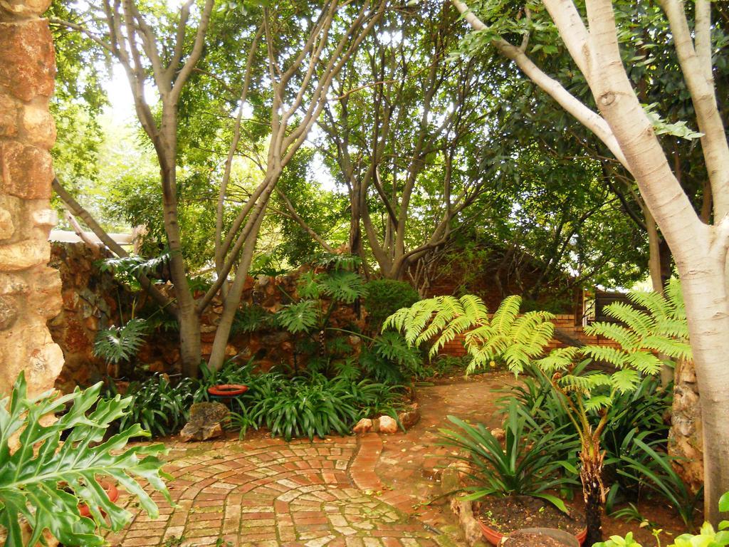 Centurion Guest House And Lodge Ngoại thất bức ảnh