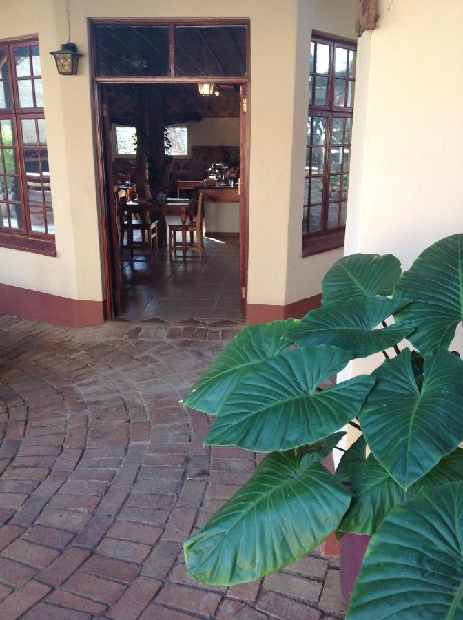 Centurion Guest House And Lodge Ngoại thất bức ảnh